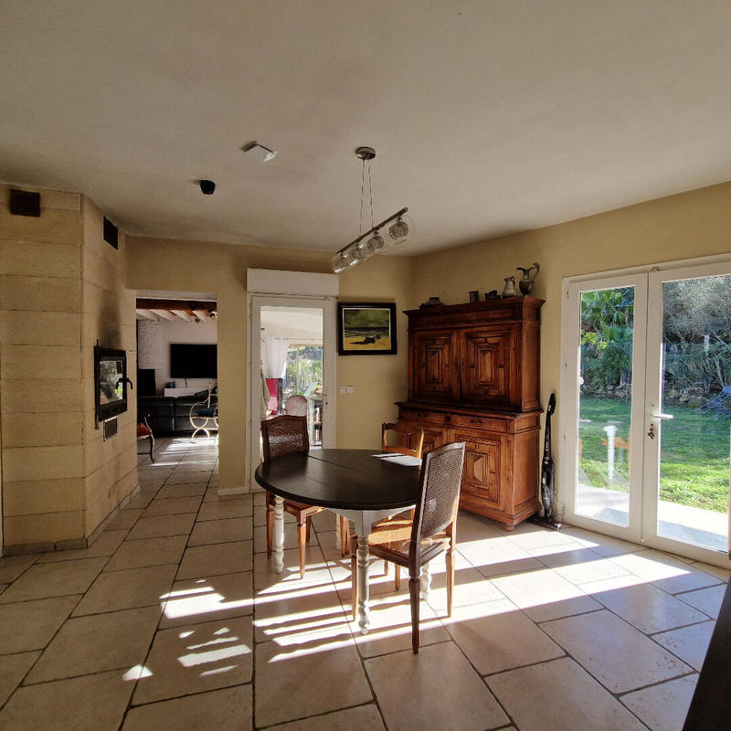 Maison - 205 m² - 8 pièces