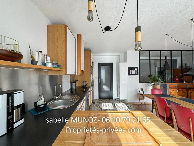 Appartement - 96 m² - 4 pièces