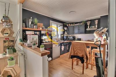 Maison - 121 m² - 5 pièces