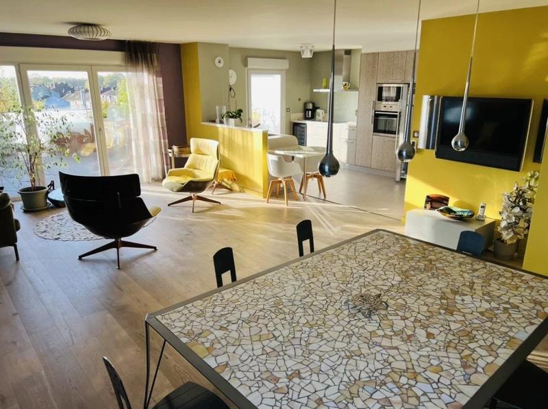 Appartement - 110 m² - 3 pièces