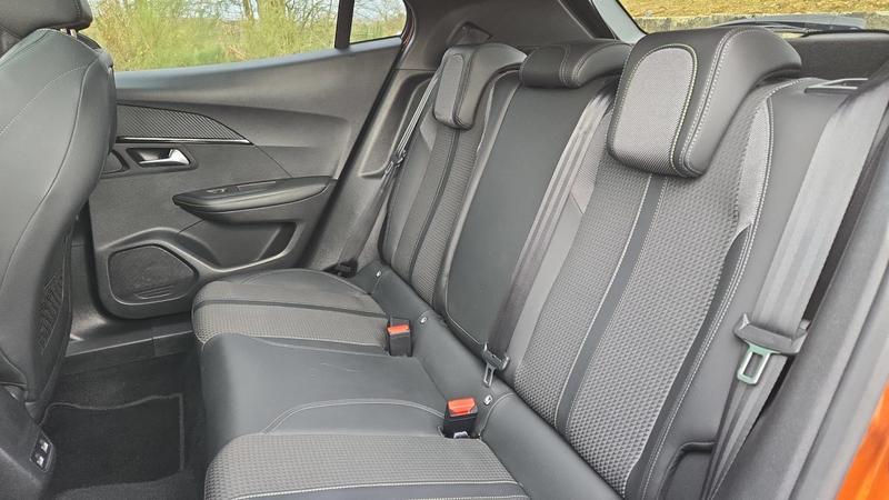 Peugeot 2008 II 1.5 BlueHDi 100 Gt Line