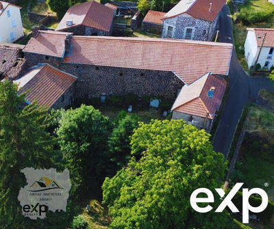 Maison - 556 m² - 15 pièces