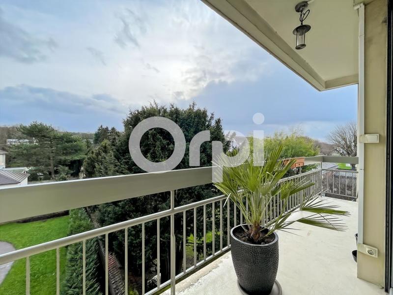 Appartement - 99 m² - 4 pièces