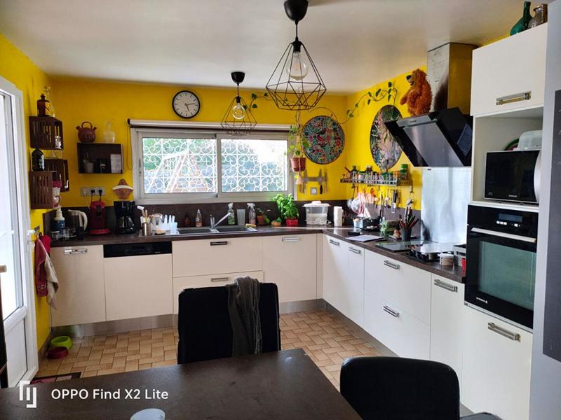 Maison - 210 m² - 12 pièces