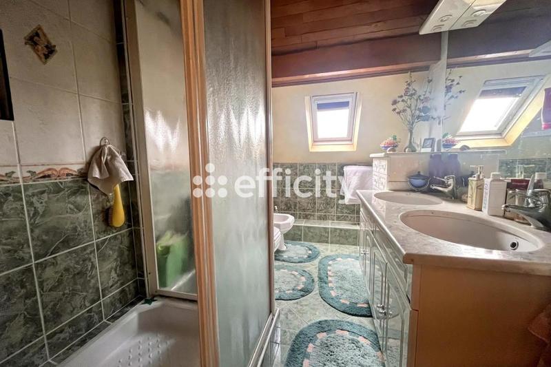 Pavillon - 156 m² - 7 pièces