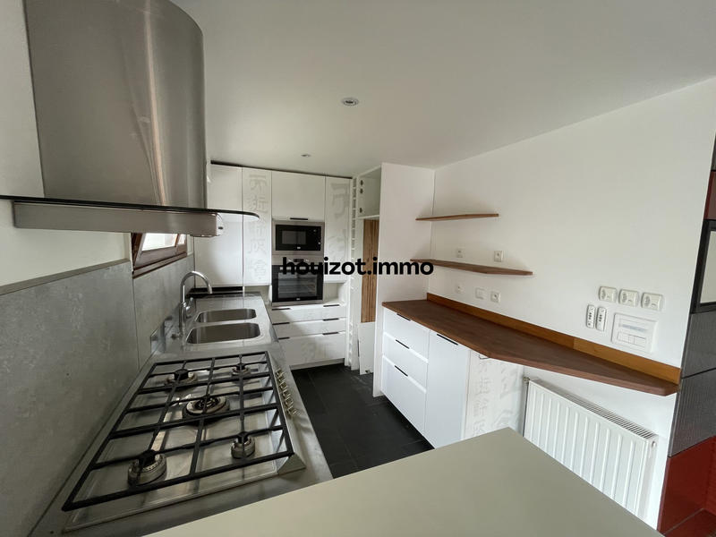 Appartement - 80 m² - 4 pièces