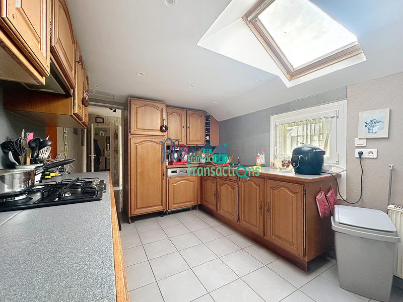 Maison traditionnelle - 171 m² - 7 pièces