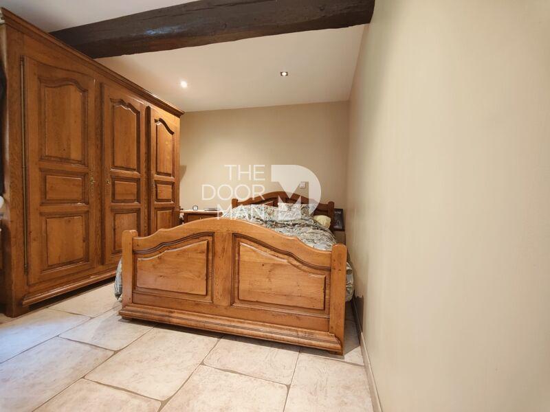 Maison - 200 m² - 8 pièces