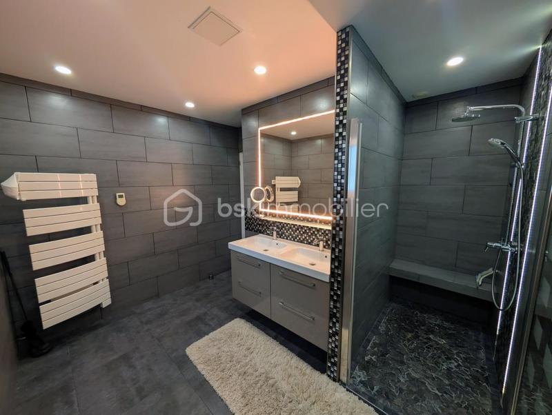 Maison - 134 m² - 6 pièces