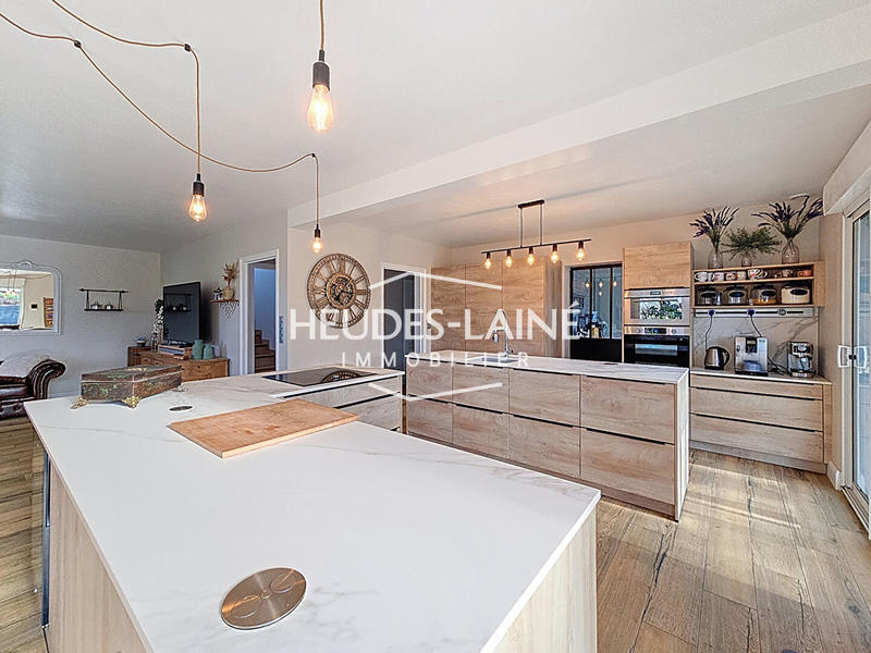 Maison - 155 m² - 5 pièces