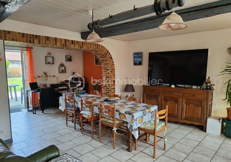 Maison - 222 m² - 10 pièces