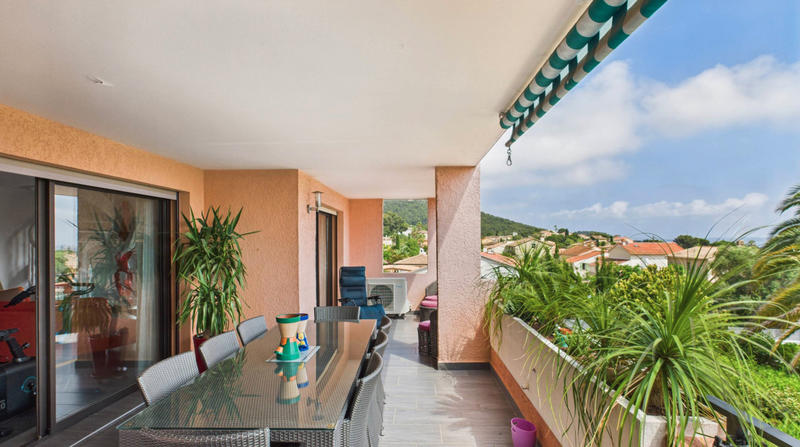 Appartement - 130 m² - 4 pièces