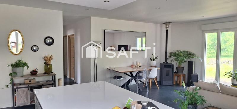 Maison - 96 m² - 5 pièces