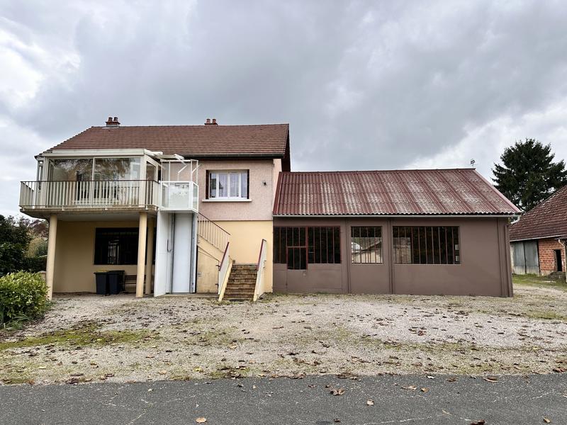 Maison - 160 m² - 7 pièces