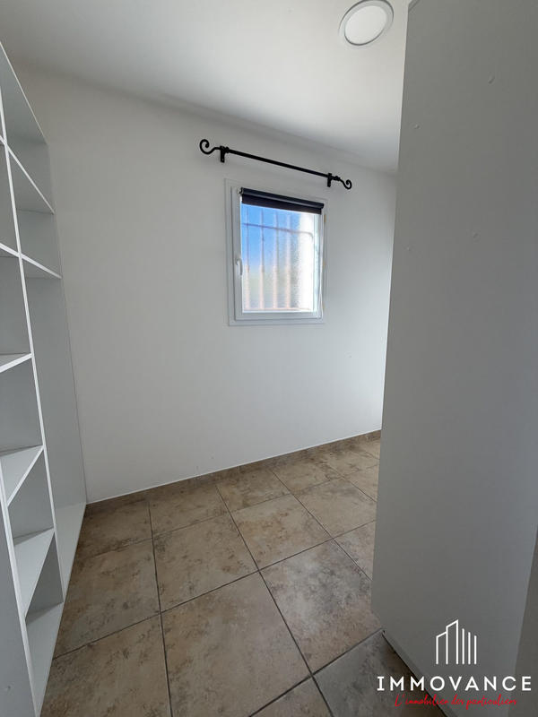 Maison - 177 m² - 7 pièces