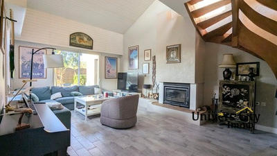 Maison - 186 m² - 7 pièces