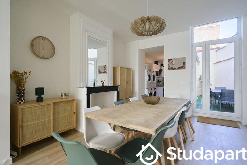 Chambre - 12 m² - 1 pièce