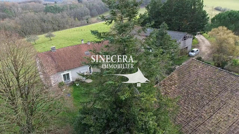 Maison - 200 m² - 6 pièces