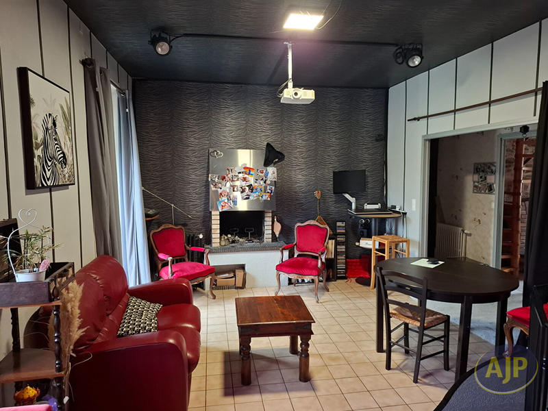 Maison - 110 m² - 6 pièces