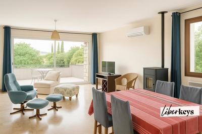 Maison - 256 m² - 6 pièces