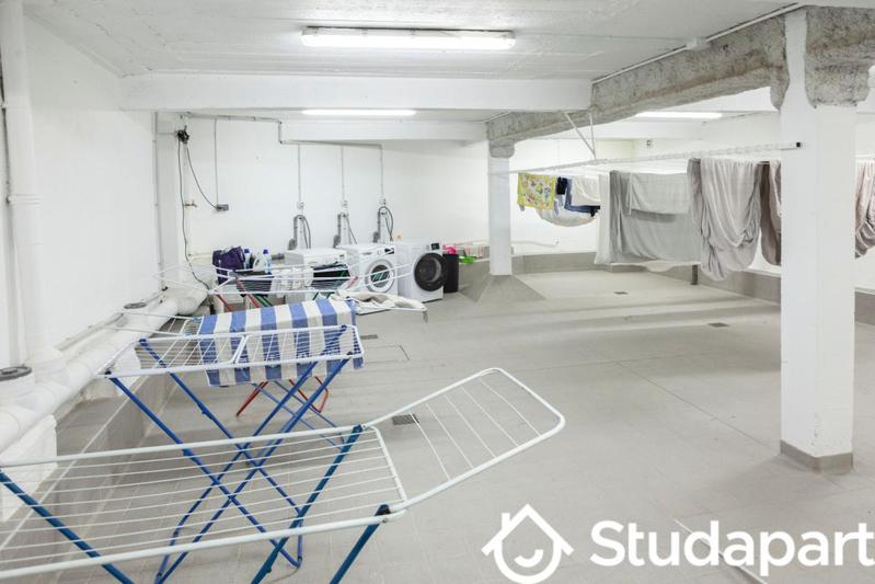 Chambre - 9 m² - 1 pièce