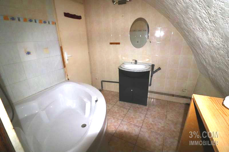 Maison en pierre - 100 m² - 4 pièces