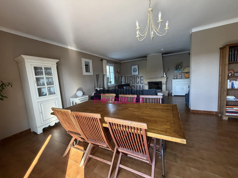 Maison - 137 m² - 4 pièces