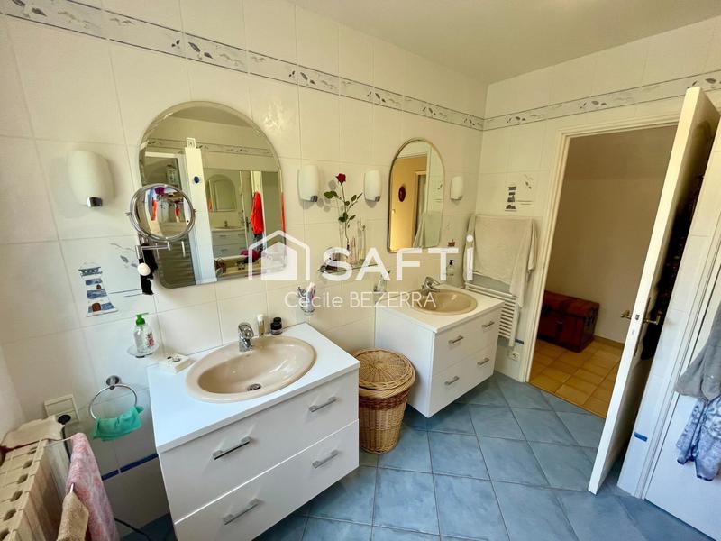 Maison - 239 m² - 7 pièces