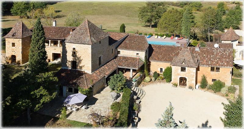 Maison de domaine - 870 m² - 24 pièces