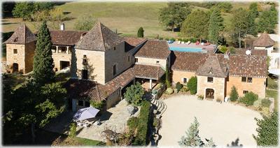 Maison de domaine - 870 m² - 24 pièces