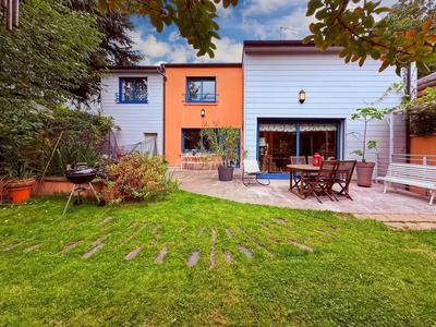 Maison - 139 m² - 5 pièces