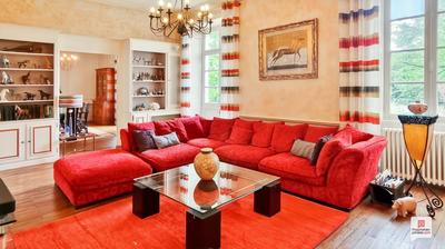 Demeure - 320 m² - 12 pièces