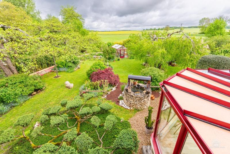 Maison - 272 m² - 8 pièces