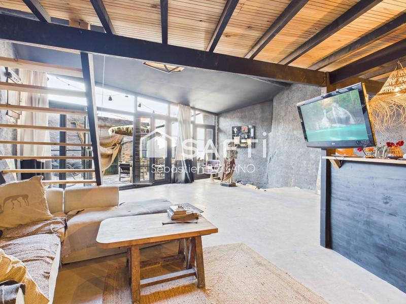 Maison - 230 m² - 3 pièces