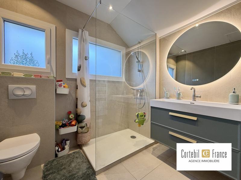 Maison - 124 m² - 5 pièces