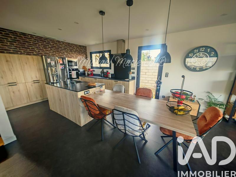 Maison - 137 m² - 5 pièces