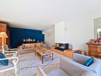 Maison - 310 m² - 8 pièces