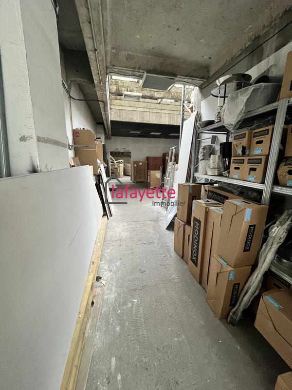 Entrepôt - 200 m²