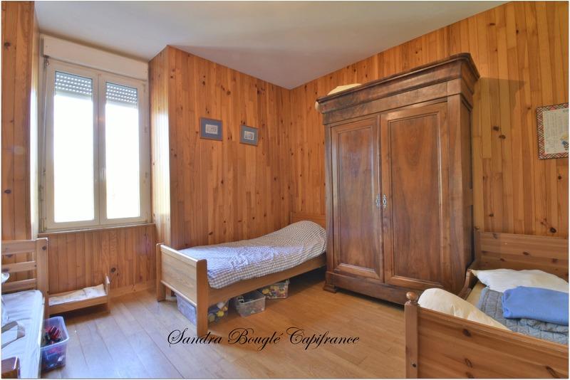 Maison en pierre - 176 m² - 7 pièces