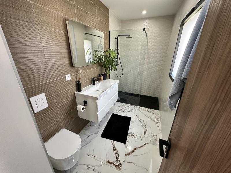 Villa - 234 m² - 6 pièces