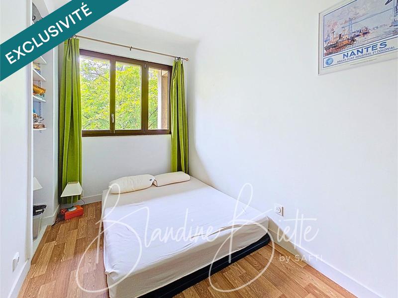 Appartement - 93 m² - 4 pièces