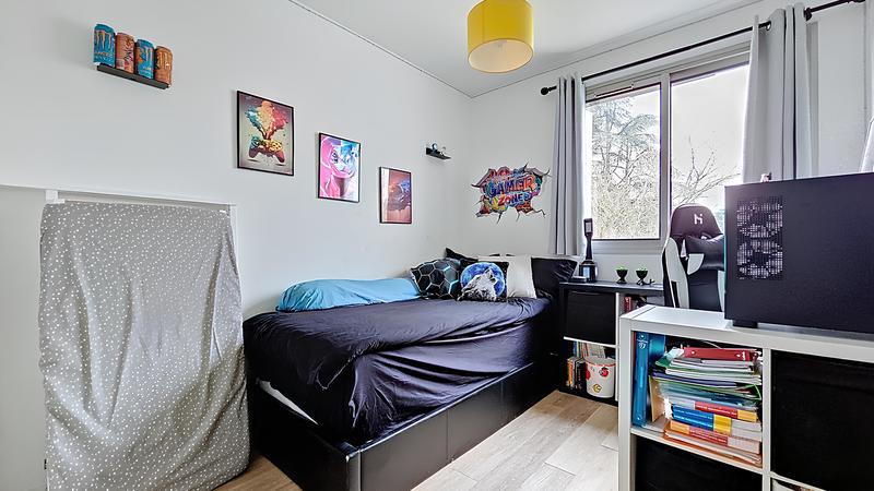 Appartement - 90 m² - 5 pièces