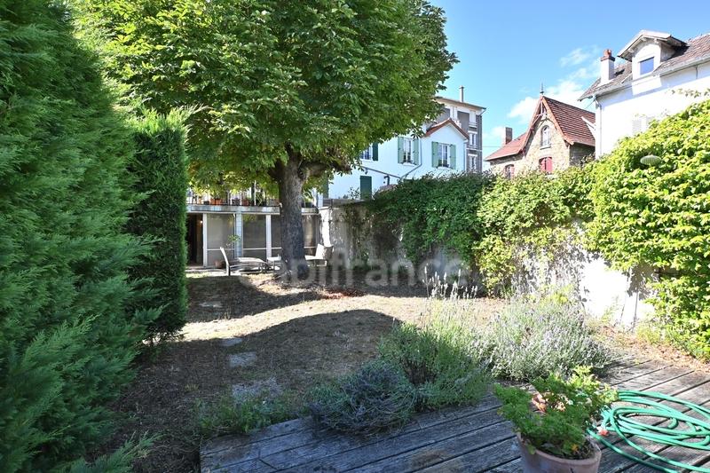 Maison - 188 m² - 7 pièces