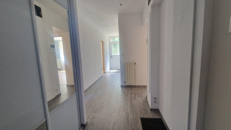 Maison - 140 m² - 8 pièces