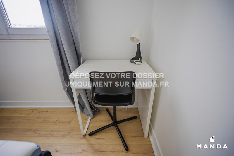 Chambre - 10 m² - 4 pièces