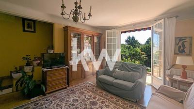 Maison - 179 m² - 7 pièces