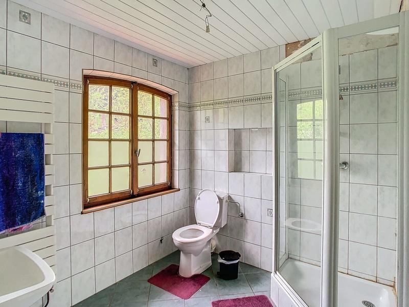 Maison - 233 m² - 8 pièces