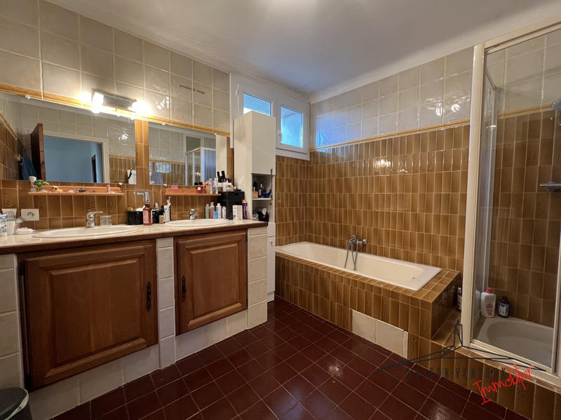 Ferme - 373 m² - 10 pièces