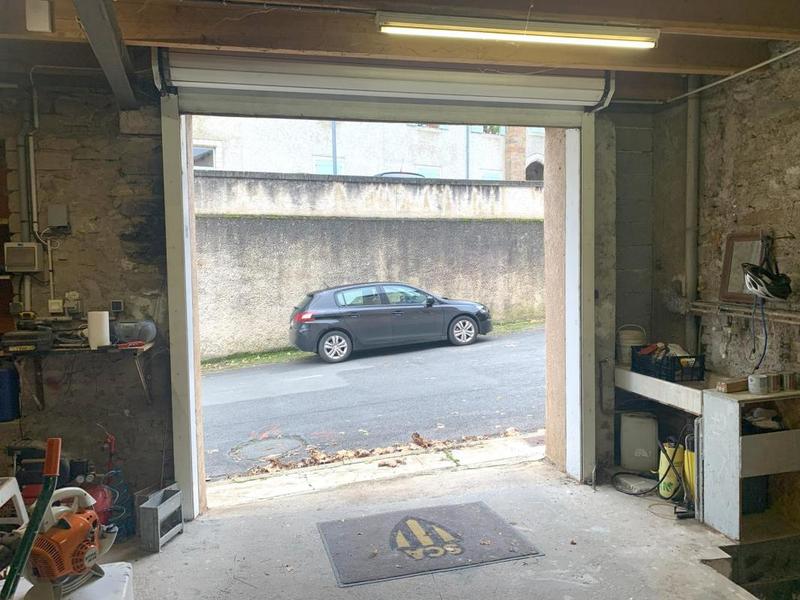 Maison de village - 430 m² - 6 pièces