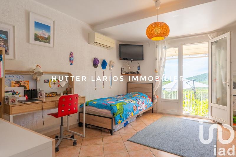 Maison - 231 m² - 8 pièces